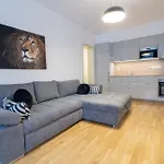 Stay Inn Apartments Krakovska