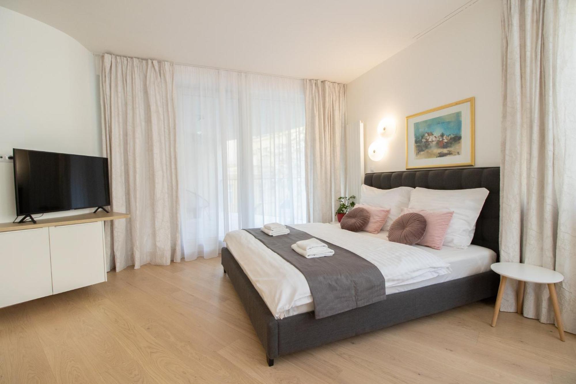 Krakovska Apartment